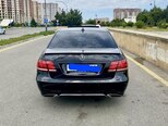 Mercedes E 250 4MATIC-4