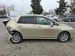 Nissan Tiida-1