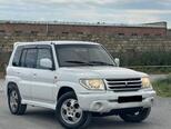 Mitsubishi Pajero io-8