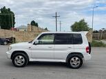 Mitsubishi Pajero io-7