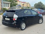 Toyota Prius V-4