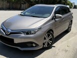 Toyota Auris-1