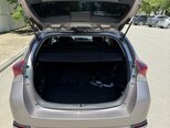 Toyota Auris-6