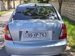 Hyundai Accent-12