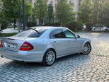 Mercedes E 350-11