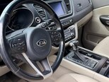 Kia Carnival-9