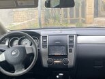 Nissan Tiida-5