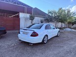 Mercedes E 220-2