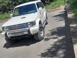 Mitsubishi Pajero-1