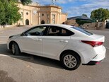 Hyundai Accent-7