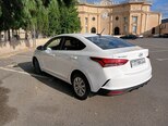 Hyundai Accent-4