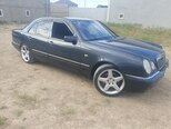 Mercedes E 240-5
