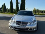Mercedes E 270-1