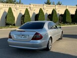 Mercedes E 270-9