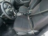 Hyundai Elantra-8