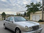 Mercedes E 240-4