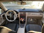 Mercedes E 240-5