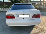 Mercedes E 240-8
