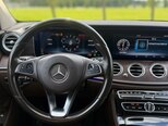 Mercedes E 300-17