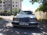 Mercedes 200 E-1