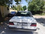 Mercedes 200 E-2
