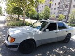 Mercedes 200 E-9