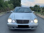 Mercedes E 280-1