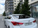 Hyundai Elantra-4