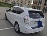 Toyota Prius V-5