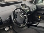 Toyota Prius-7