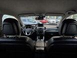 Kia Sorento-16
