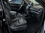 Kia Sorento-14