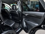 Kia Sorento-12