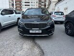 Kia Carnival-1