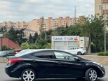 Hyundai Elantra-3