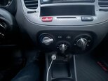Kia Rio-11