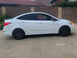 Hyundai Accent-4