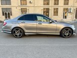 Mercedes C 300 4MATIC-8