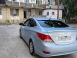Hyundai Accent-13