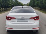 Hyundai Sonata-8
