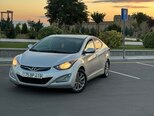 Hyundai Elantra-1