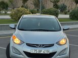 Hyundai Elantra-2