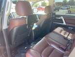 Toyota Land Cruiser-9
