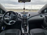 Hyundai Elantra-4