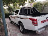 Mitsubishi L200-2