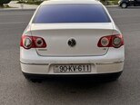 Volkswagen Passat-2