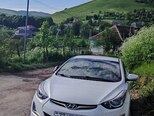 Hyundai Elantra-4