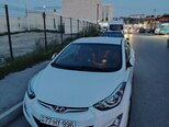 Hyundai Elantra-7