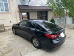Hyundai Sonata-5