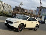 Infiniti FX35-3